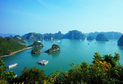 最動人旅程～搭乘移動Villa賞下龍灣～住在世界遺產中