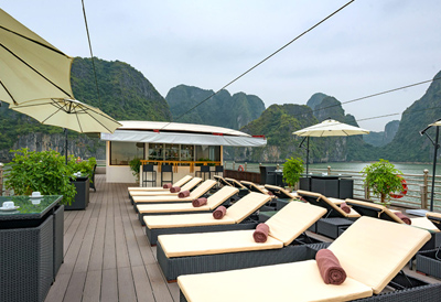 睡在星空下 移動Villa賞下龍灣